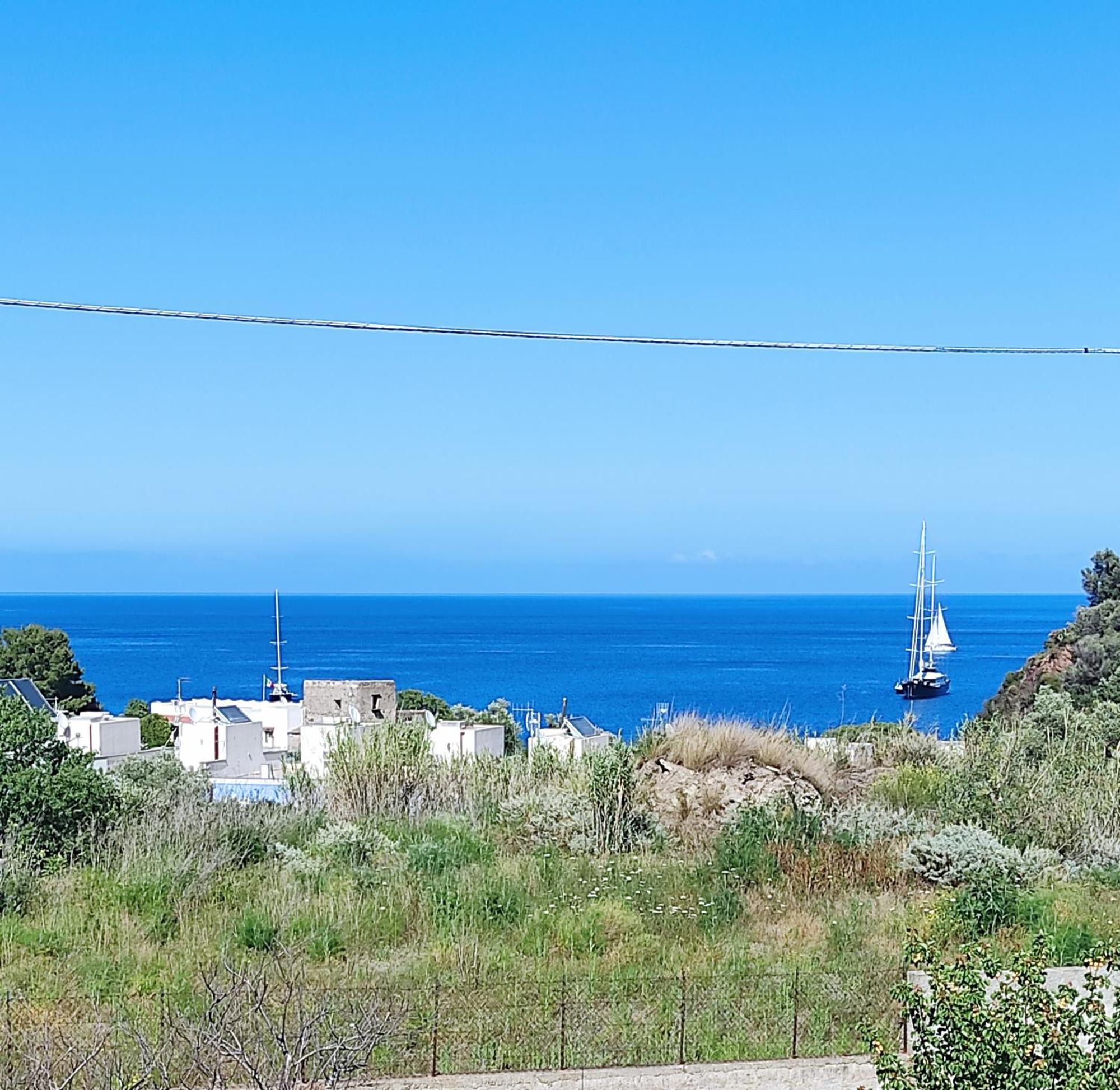 Holiday Home Mennulita Lipari Szoba fotó